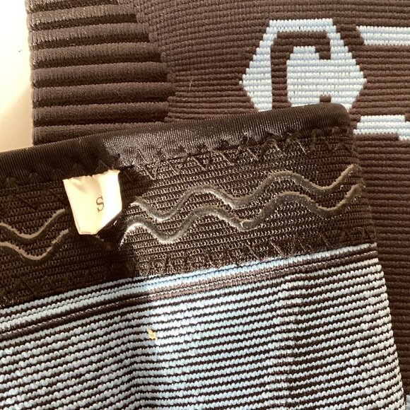 Cambivo Knee Brace Support Compression Sleeves Size Small Sports Activewear - Picture 4 of 4